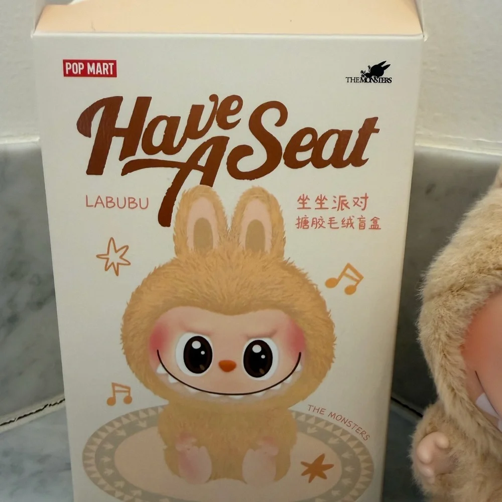 Labubu Have a Seat (Baba) - Picture 4 of 13